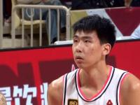 关于球员个人表现亮眼，为球队赢得关键胜利！的信息