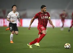 上海人和猛虎敌！稳占中超第一，旗开得胜的简单介绍