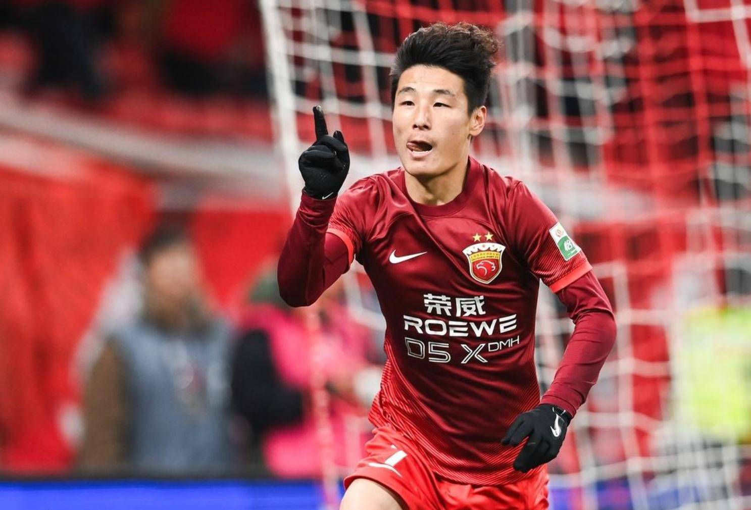 关于武磊遭遇争议红牌，莱比锡乘势反超比分完成逆转的信息